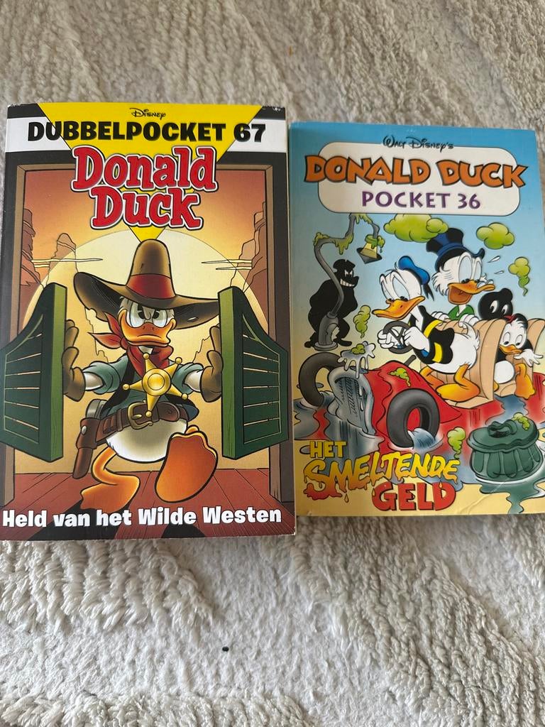 Donald Duck Pockets: Oude en Nieuwere Editie (2 stuks), Meerdere stripboeken, Ophalen, Gelezen