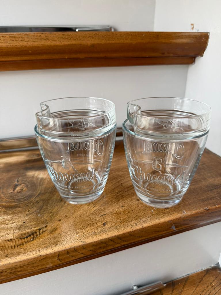 2x Chocomel glas met slagroomschaaltje, Verzamelen, Glas en Borrelglaasjes, Ophalen of Verzenden, Zo goed als nieuw, Overige typen