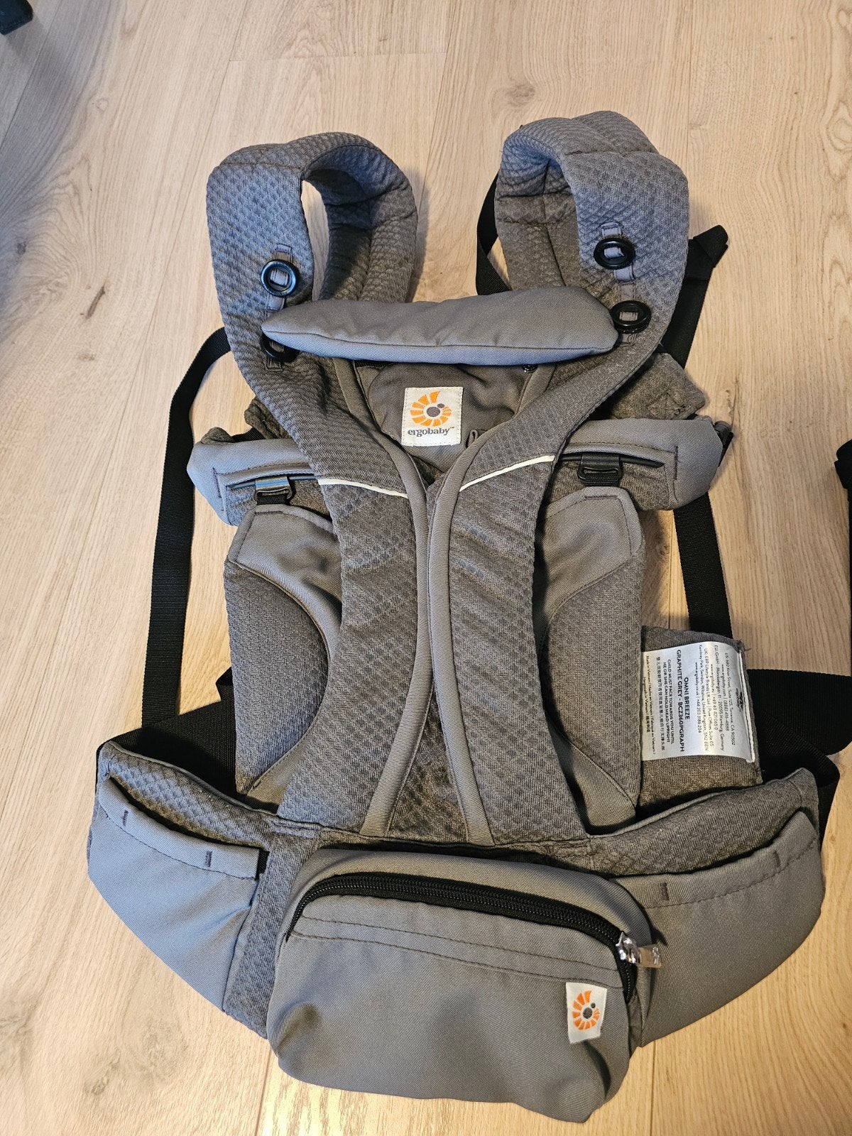 Ergobaby Omni Breeze Draagzak - Graphite Grey, Kinderen en Baby's, Babydragers en Draagdoeken, Overige merken, 125 Torrance, CA 90502, USA