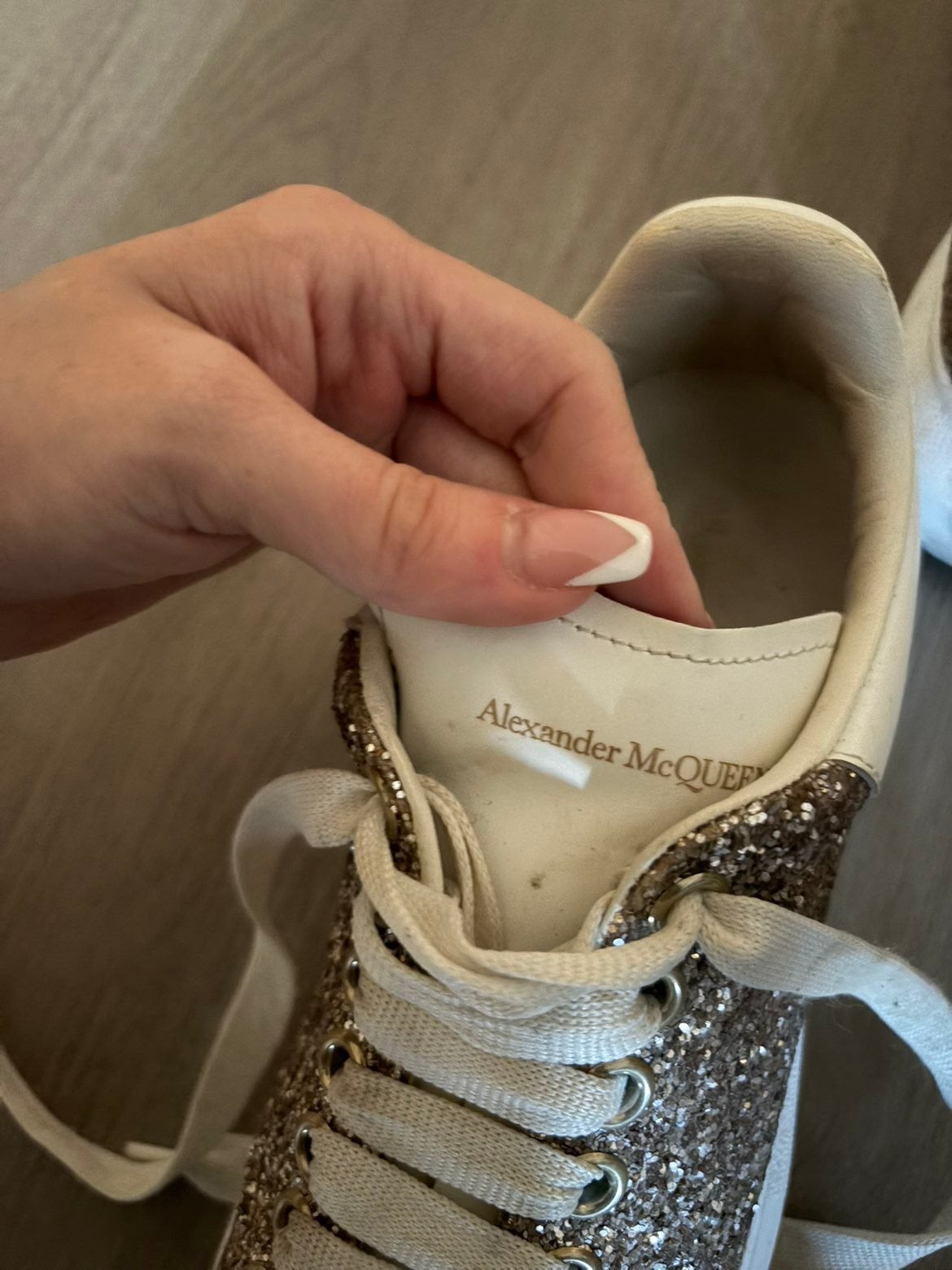 Alexander McQueen Dames Sneakers - Glitter Goud, Ophalen of Verzenden, Sneakers of Gympen, Gedragen, Alexander McQueen