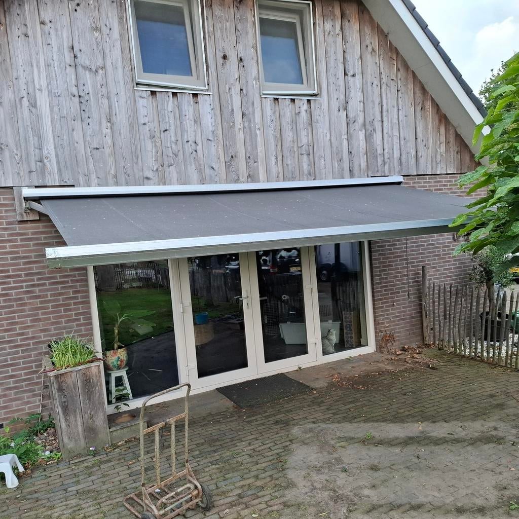 Zonnescherm 5x 2.40 goede staat knikarm, 150 tot 300 cm, Ophalen, Gebruikt, Knikarmscherm