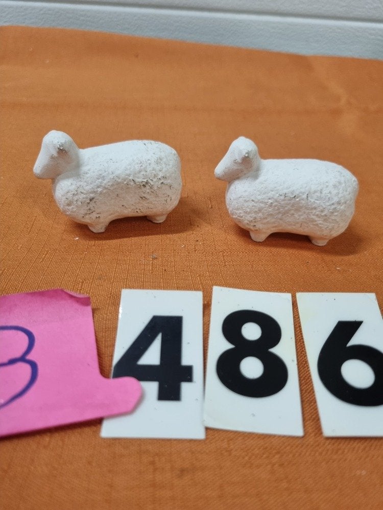 schapen beelden 2 stuks [b486], Ophalen of Verzenden