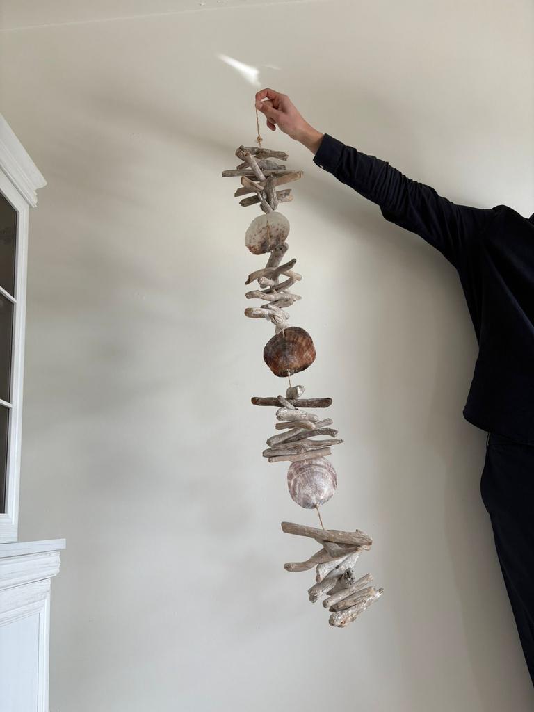 Schelpen hanger + drijfhout, Huis en Inrichting, Woonaccessoires | Wanddecoraties, Ophalen of Verzenden, Gebruikt