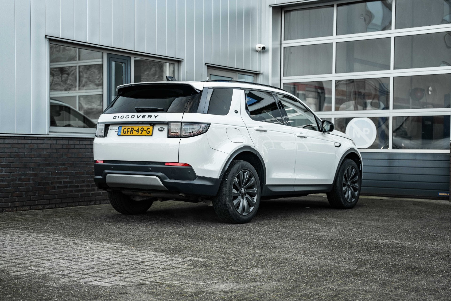 Land Rover Discovery Sport P300e 1.5 R-Dynamic HSE, Gebruikt, Discovery Sport, Wit, Vierwielaandrijving