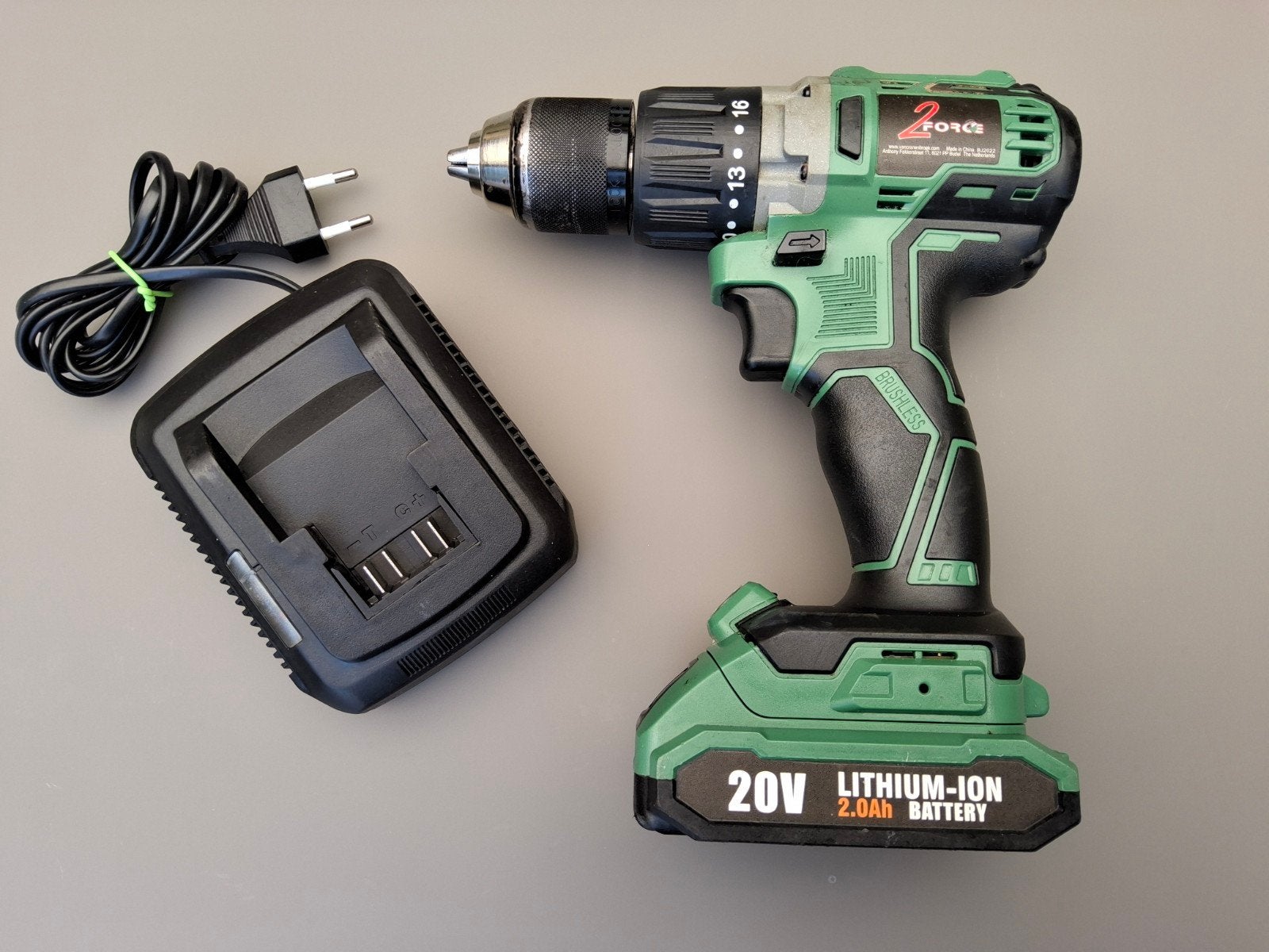 Accuboormachine 20V met klopboor functie en metalen kop., Ophalen, Boor- en Schroefmachine