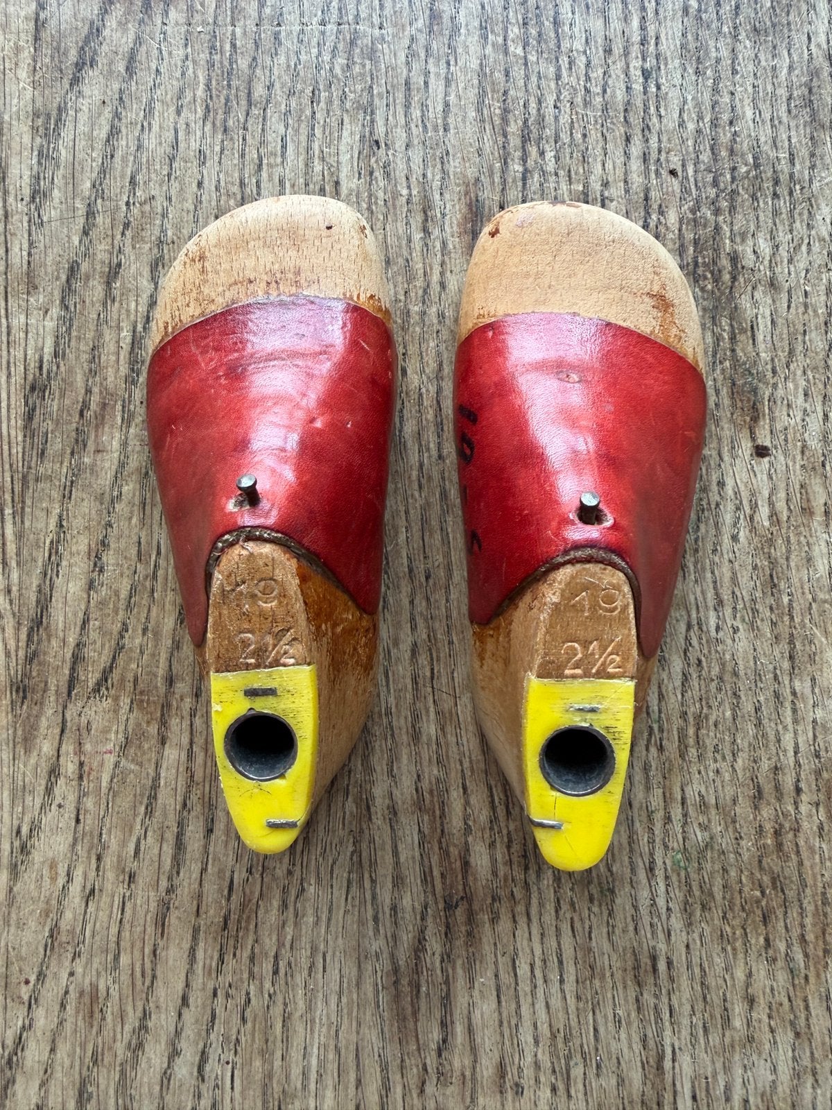 Unieke set antieke houten schoenleesten kinderschoen, Ophalen