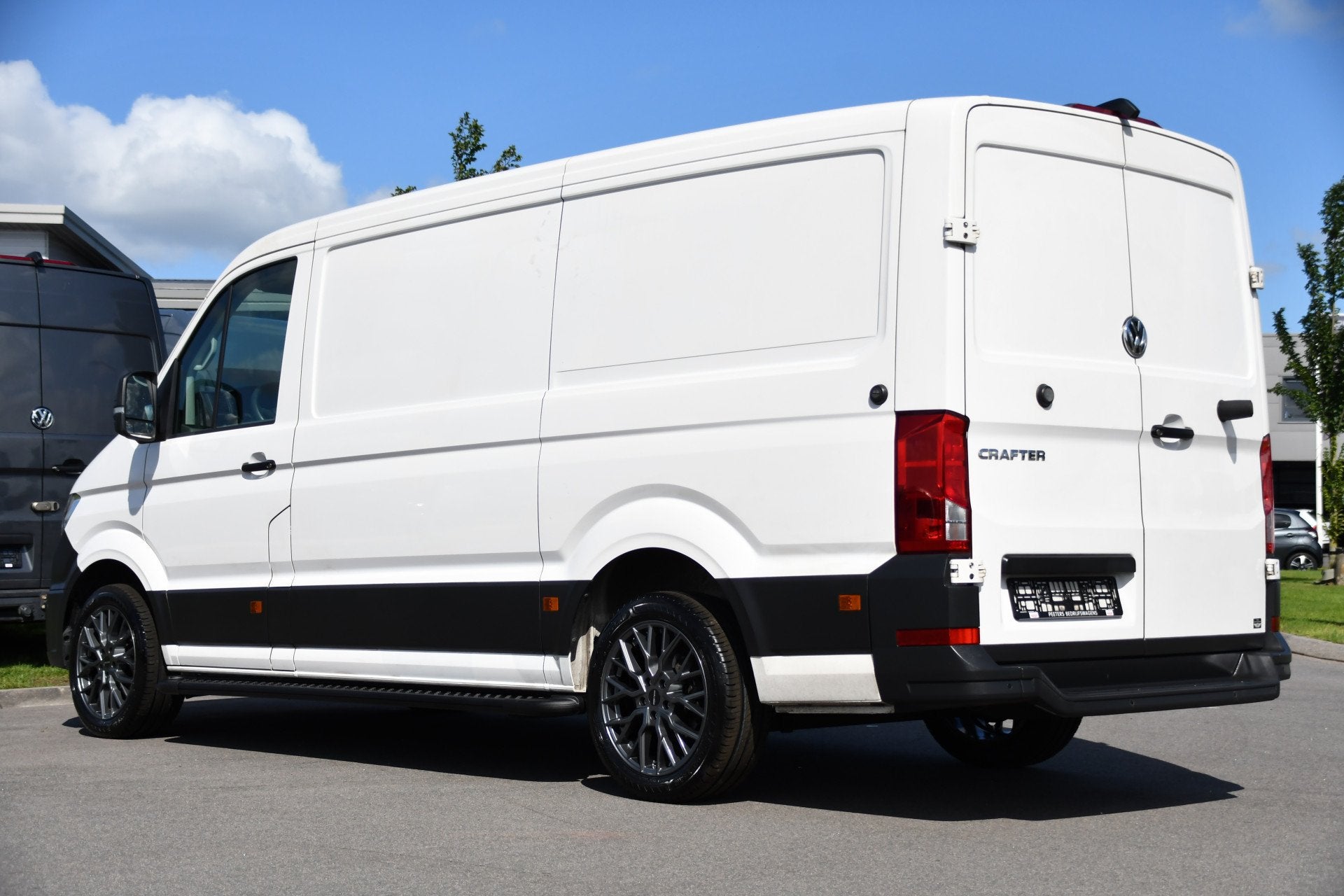 Volkswagen Crafter 35 2.0 TDI L3H2 PB Edition Camera, Cruise, Dealer onderhouden, Stof, Gebruikt, 4 cilinders