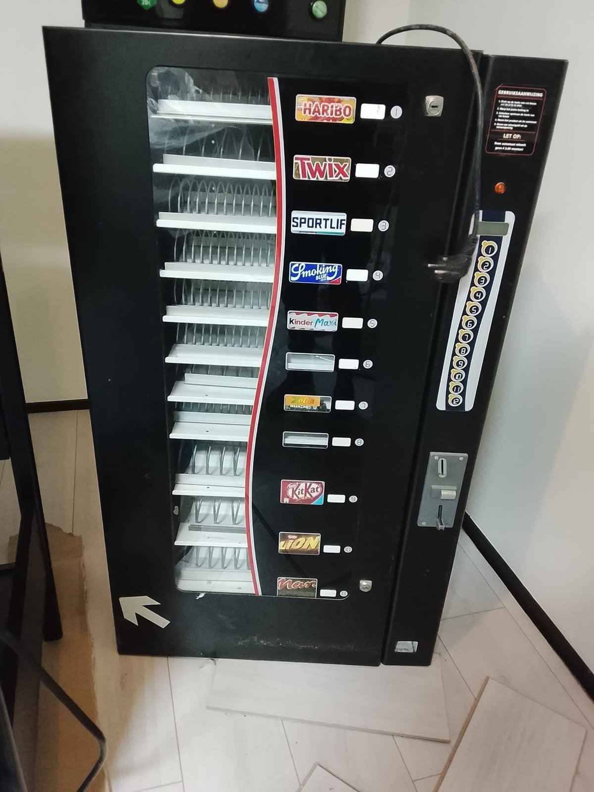 Snoepautomaat - Perfect voor kantoor of kantine, Ophalen, Gebruikt