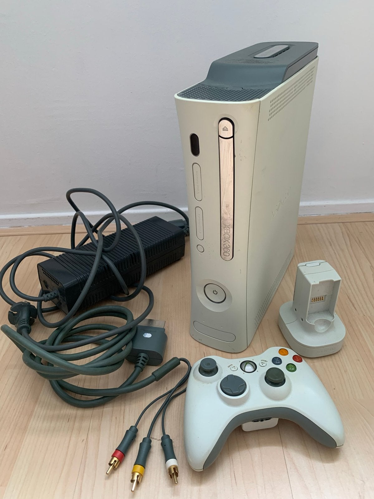 Xbox 360 met controller en 60GB HDD, Spelcomputers en Games, Spelcomputers | Xbox 360, Gebruikt, 360 Pro of Premium, Ophalen of Verzenden