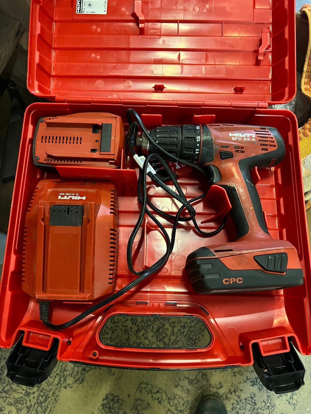 Hilti SFC 22-A Accuboormachine met lader en accu, Doe-het-zelf en Verbouw, Ophalen, Variabele snelheid, Boor- en Schroefmachine