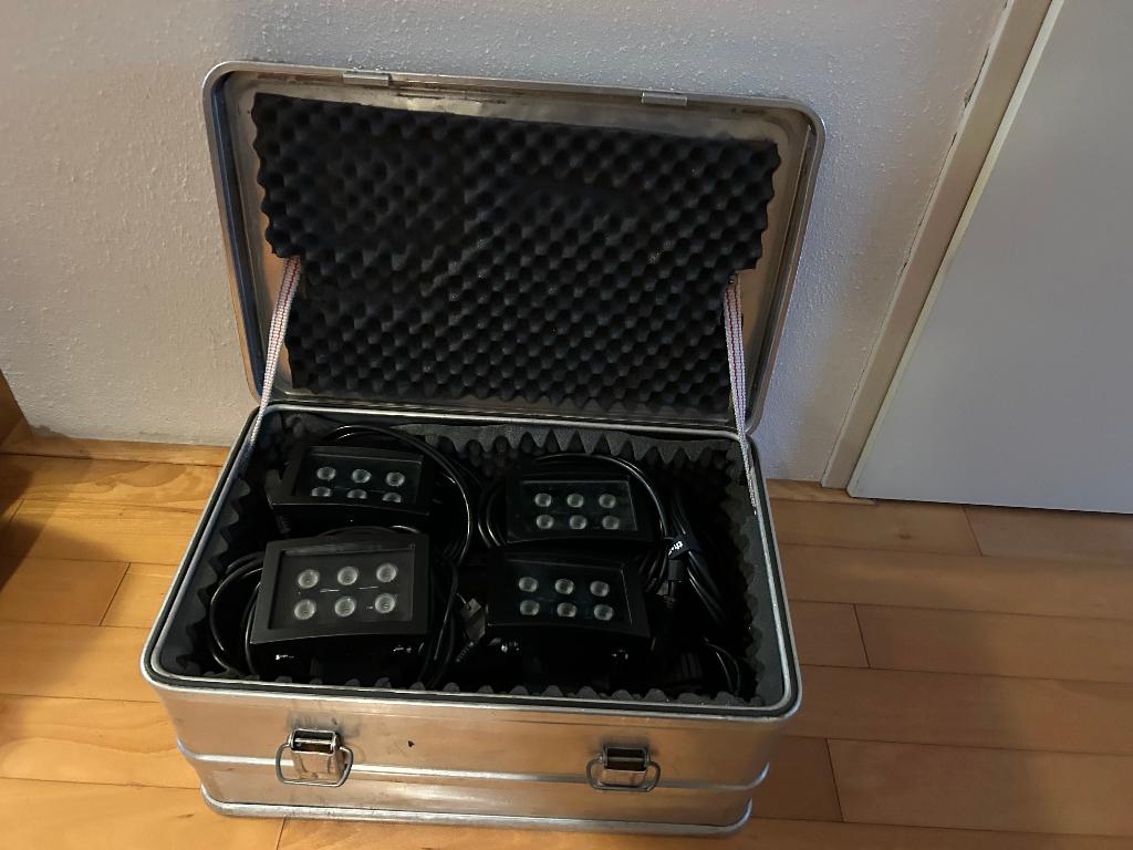 10 LED schijnwerpers in case, Muziek en Instrumenten, Ophalen of Verzenden, Zo goed als nieuw, Licht, Kleur