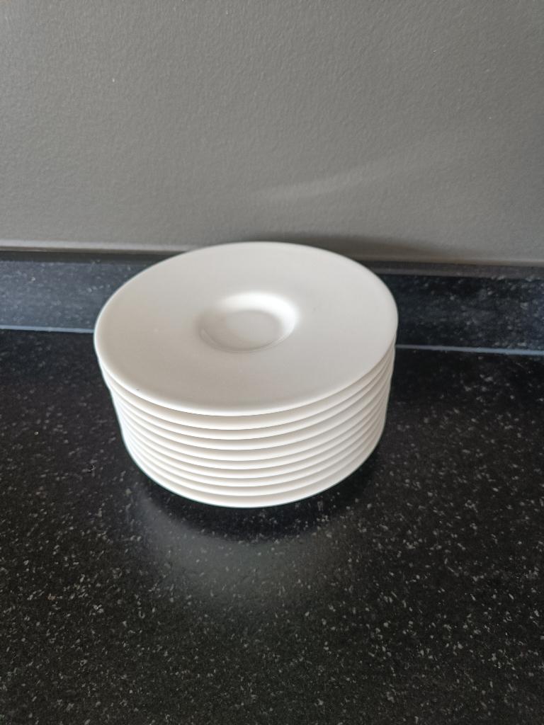 17x Villeroy & Boch espresso schotels porselein, Ophalen of Verzenden, Zo goed als nieuw, Overige stijlen, Kop(pen) en/of Schotel(s)