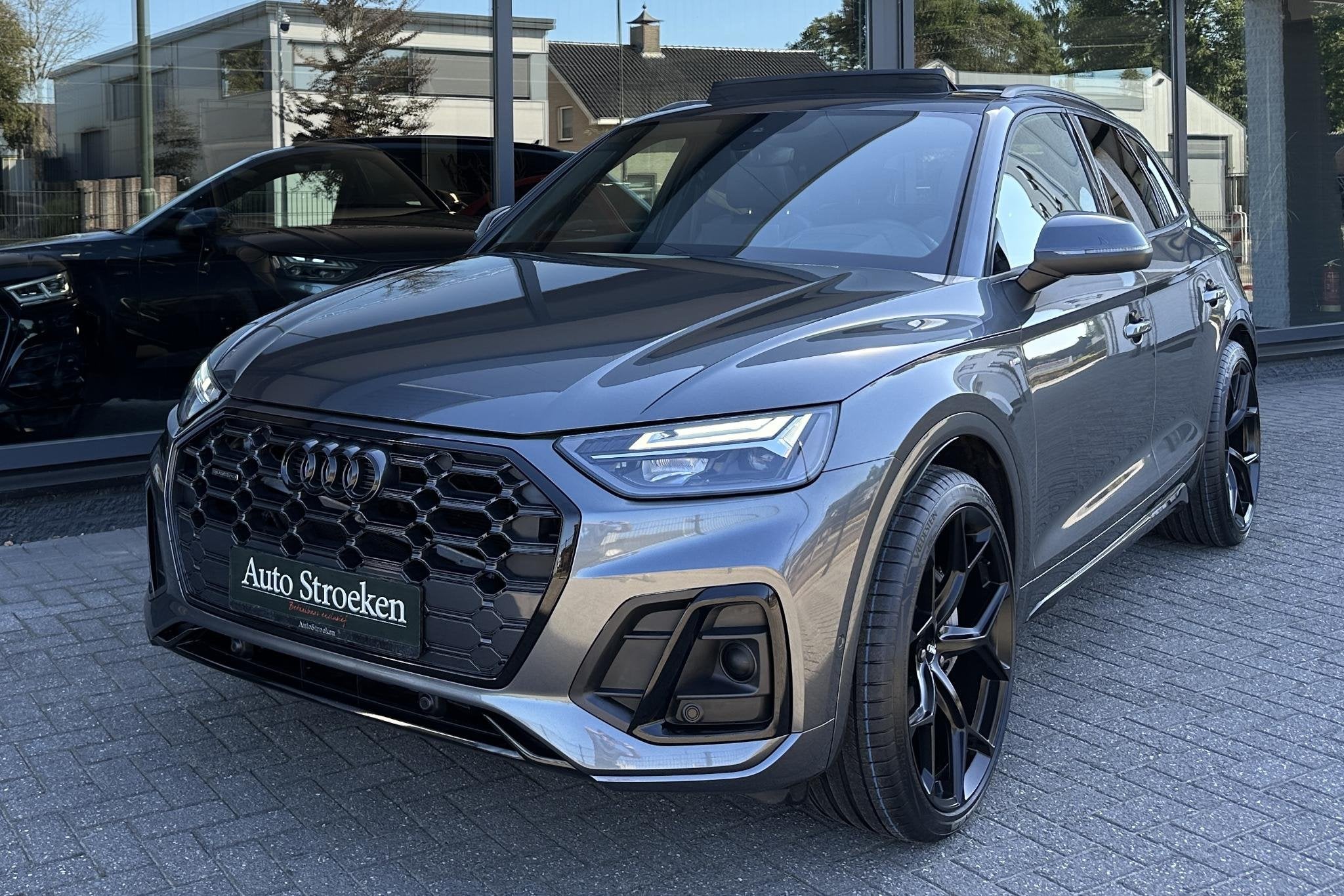 Audi Q5 55 TFSIe S-Line Pano RS Leder Lucht HuD Trekhaak, Auto's, Audi, Automaat, 14 kWh, Gebruikt, 4 cilinders