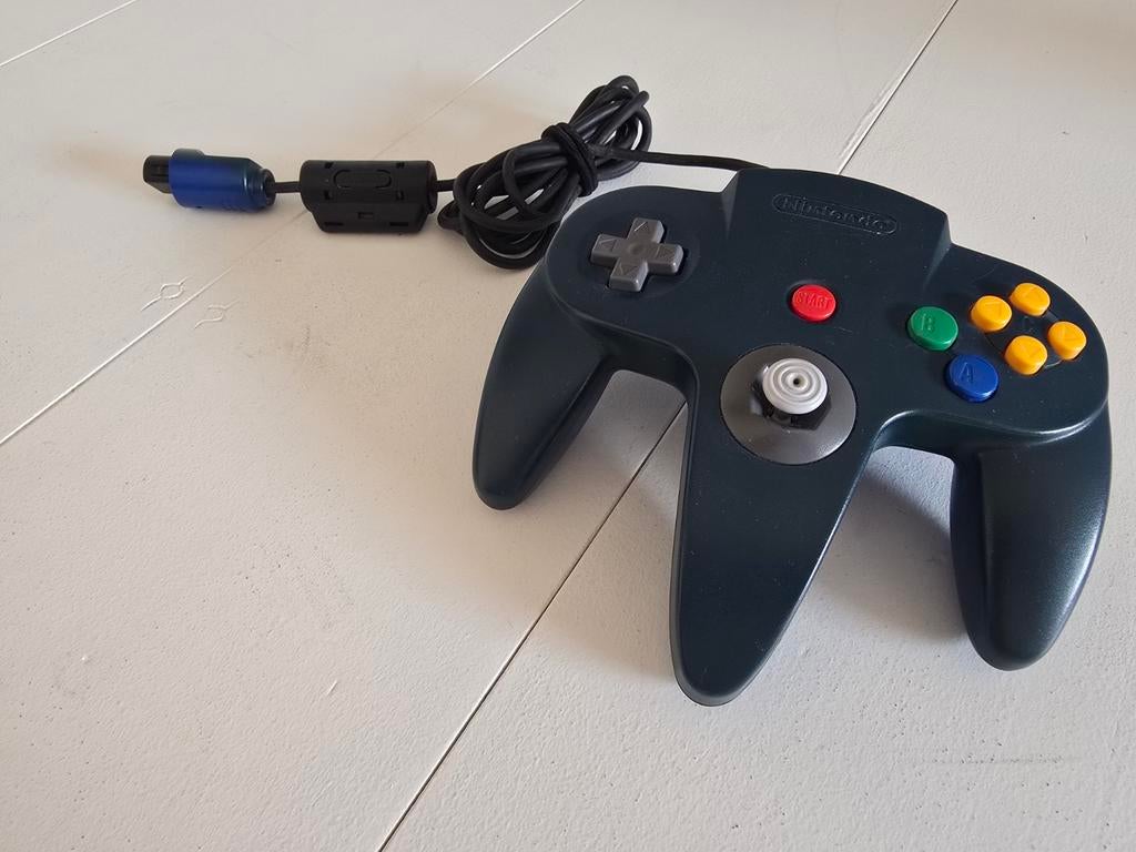Originele Nintendo N64 Controller - Grijs, Ophalen of Verzenden, Gebruikt, Met 1 controller
