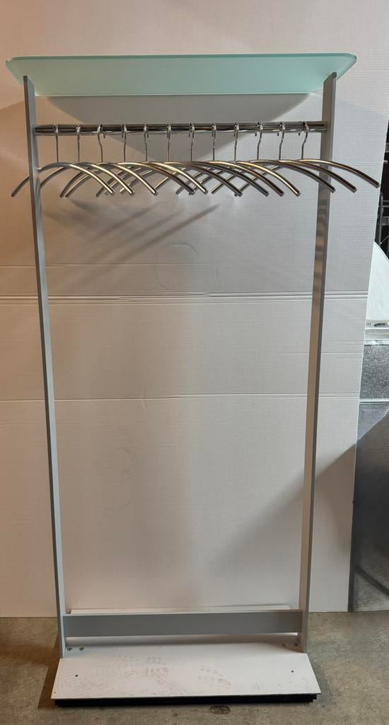 2x Garderobe rek Cascando, Ophalen, Zo goed als nieuw