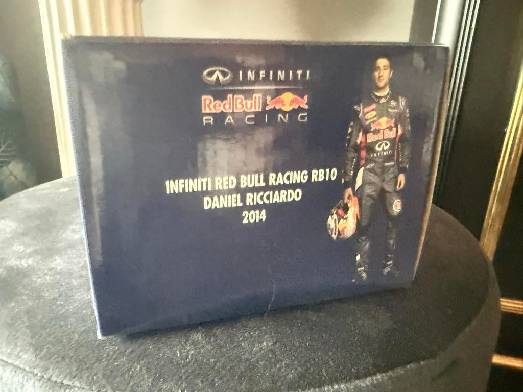 Minichamps Daniel Ricciardo Red Bull RB10 1:18 Limited, Ophalen of Verzenden, Zo goed als nieuw, Auto, MiniChamps
