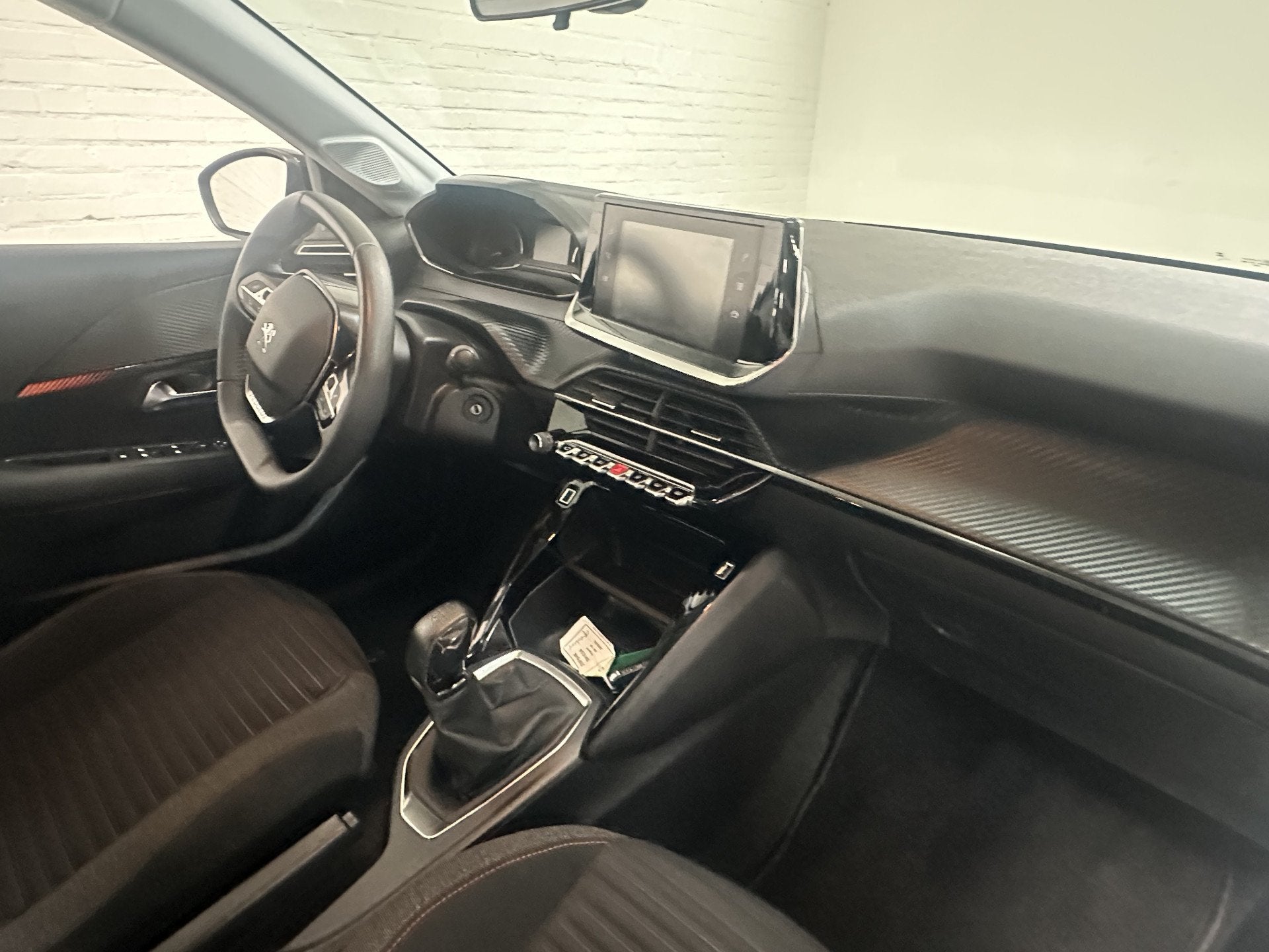 Peugeot 208 1.2 PureTech Active Pack AIRCO / NAVI / CRUISE /, Voorwielaandrijving, Gebruikt, 1199 cc, Bedrijf