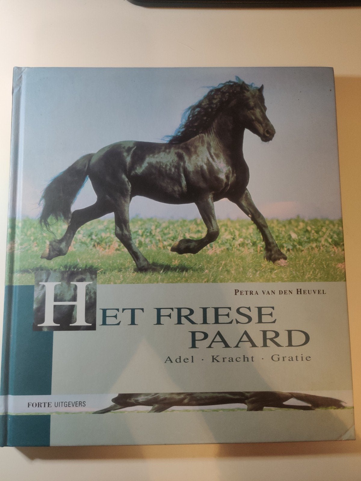 P. van den Heuvel - Het Friese paard, Boeken, P. van den Heuvel, Ophalen of Verzenden, Zo goed als nieuw, Paarden of Pony's