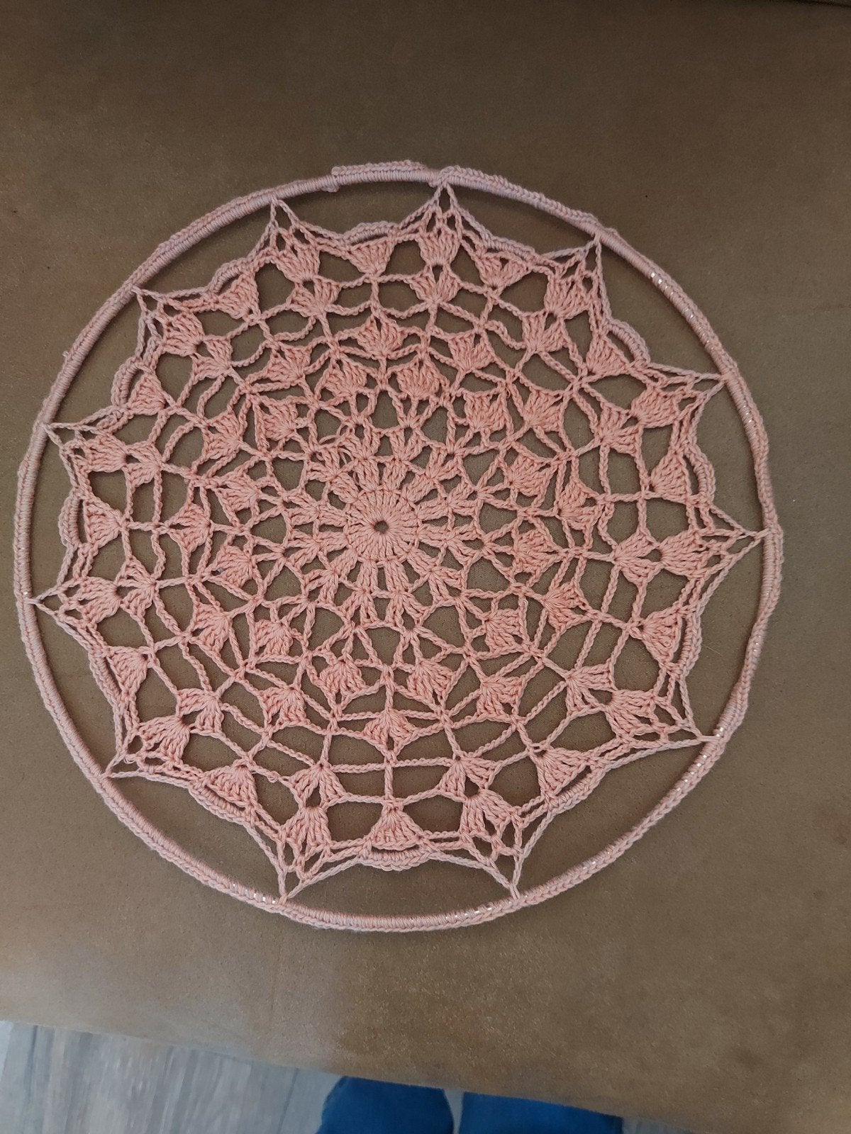 Gehaakte mandala 30cm doorsnede
Gehaakt in verloopkleur
Diam, Ophalen of Verzenden, Nieuw, Haken, Overige typen