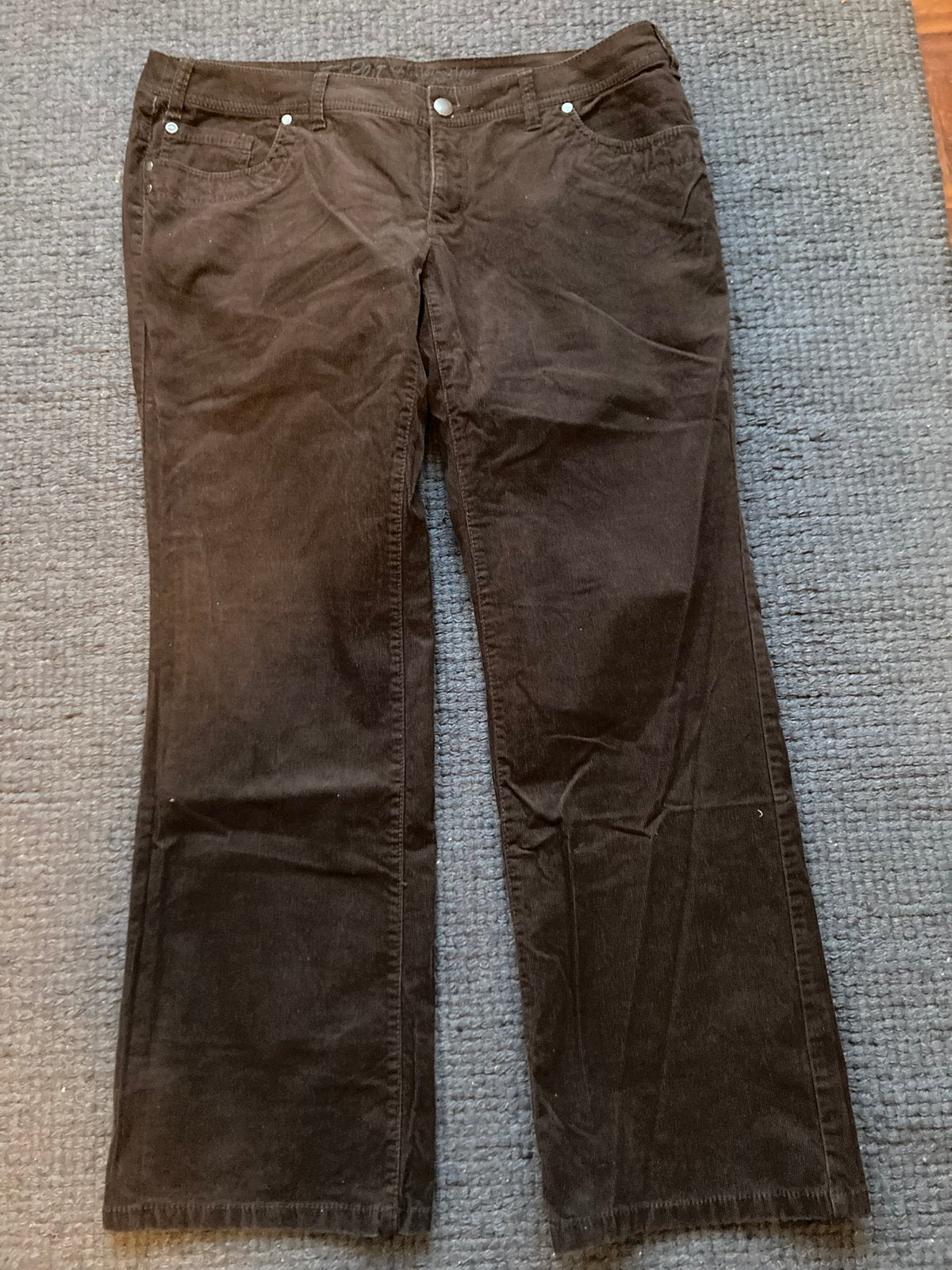 Esprit corduroy broek maat 44, Kleding | Dames, Broeken en Pantalons, Ophalen of Verzenden, Zo goed als nieuw, Maat 42/44 (L)