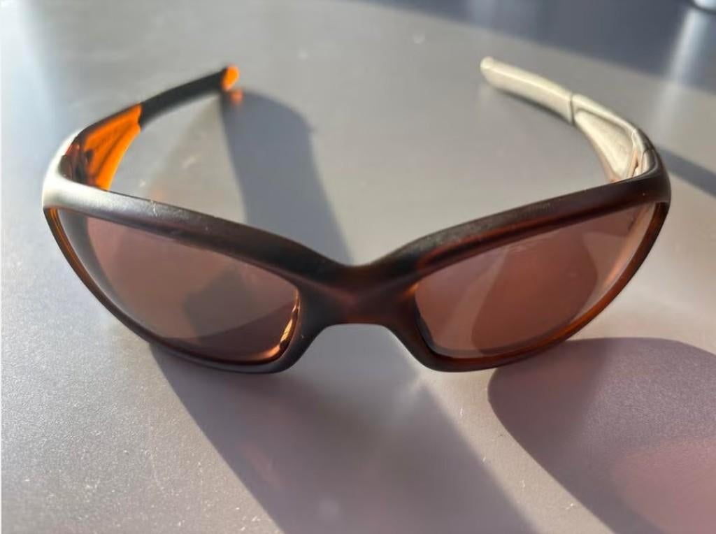 Oakley New Straight Jacket II Zonnebril, Sieraden, Tassen en Uiterlijk, Zonnebrillen en Brillen | Heren, Gebruikt, Zonnebril, Bruin