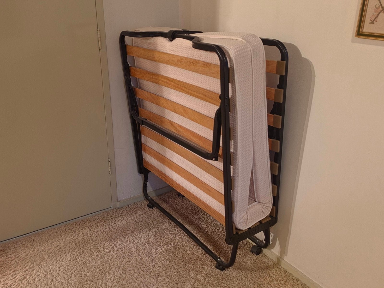 Opvouwbaar logeerbed, lattenbodem en matras, Huis en Inrichting, Ophalen, Gebruikt, Eenpersoons, Zwart