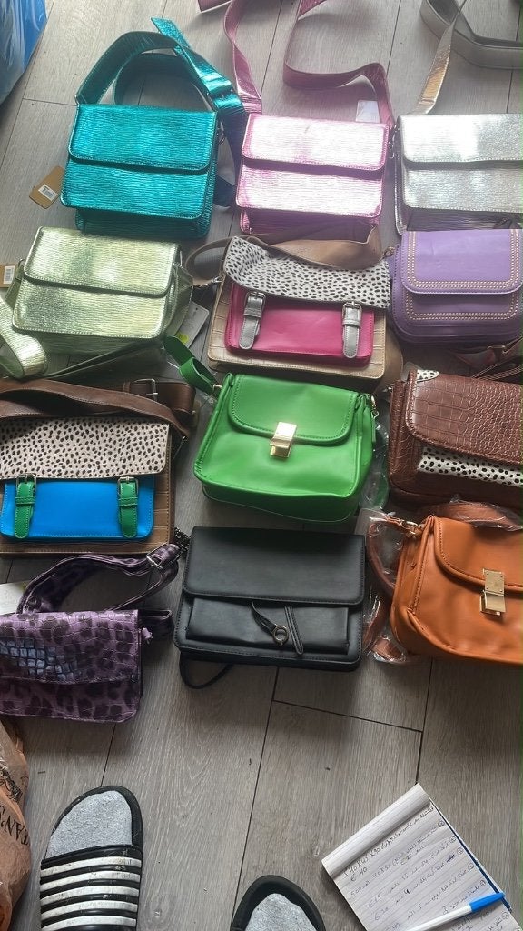 NIEUW: Partij 15x Leren Damestassen / Schoudertassen – €75, Ophalen of Verzenden, Nieuw, Overige kleuren, Leer