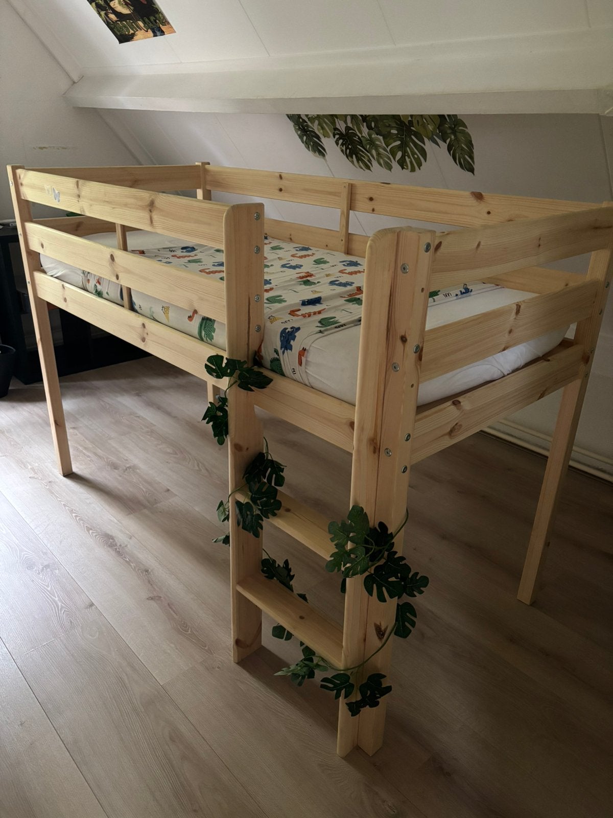 Halve hoogslaper, Kinderen en Baby's, Kinderkamer | Stapelbedden en Hoogslapers, Ophalen, Zo goed als nieuw, Hoogslaper