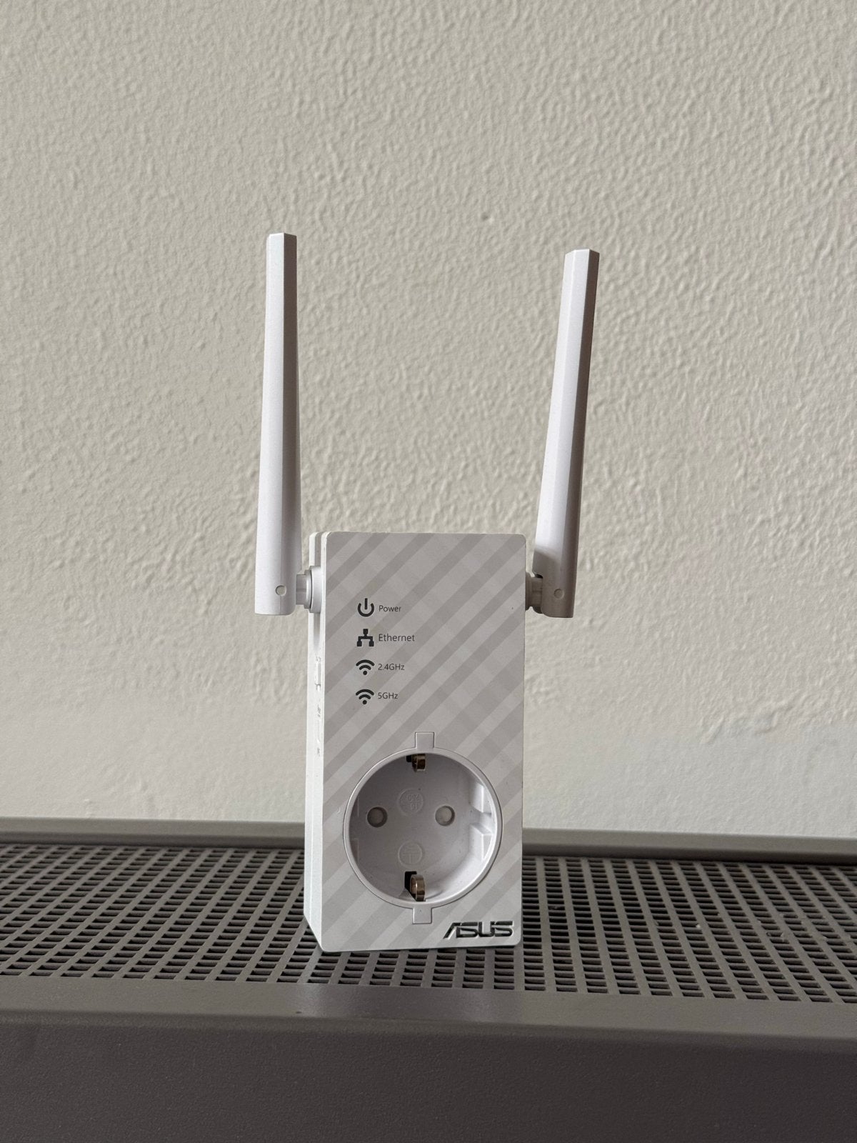 Asus RP-AC53 Wifi Versterker - Zo goed als nieuw, Ophalen of Verzenden, Zo goed als nieuw