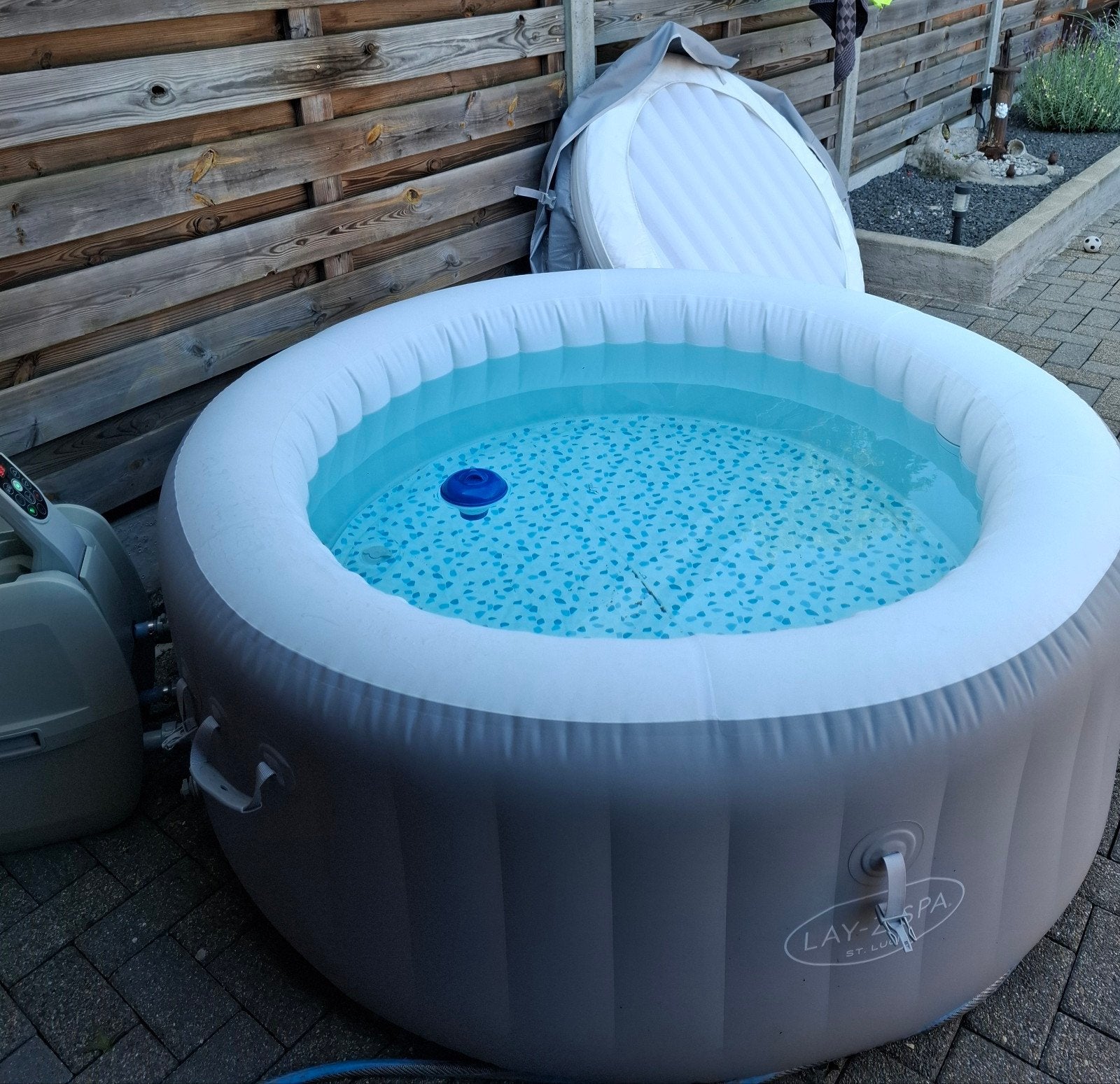 Opblaasbaar bubbelbad.  Lay z spa. St Lucia., Tuin en Terras, Ophalen, Zo goed als nieuw