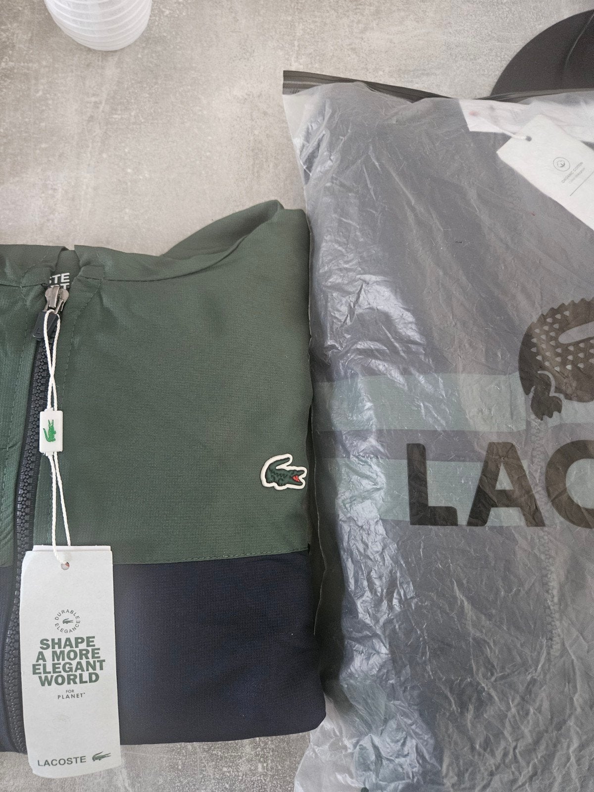 lacoste trainingpakken nieuw 75euro maat xl valt kleiner, Ophalen of Verzenden
