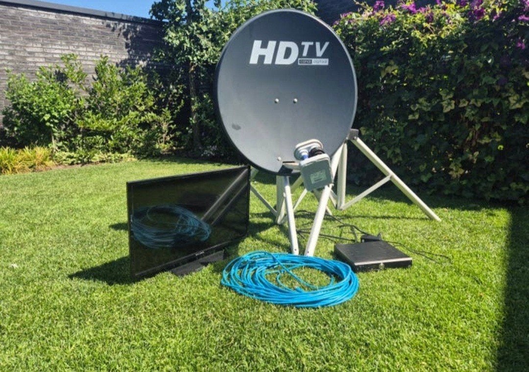 Complete Camping Schotel Set: Salora 24" HD LED TV & Meer, Audio, Tv en Foto, Televisies, HD Ready (720p), 60 tot 80 cm, Ophalen