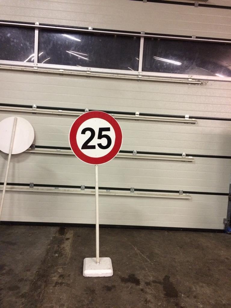 25 Bord, Ophalen of Verzenden, Gebruikt, Feestartikel, Geboorte of Huwelijk