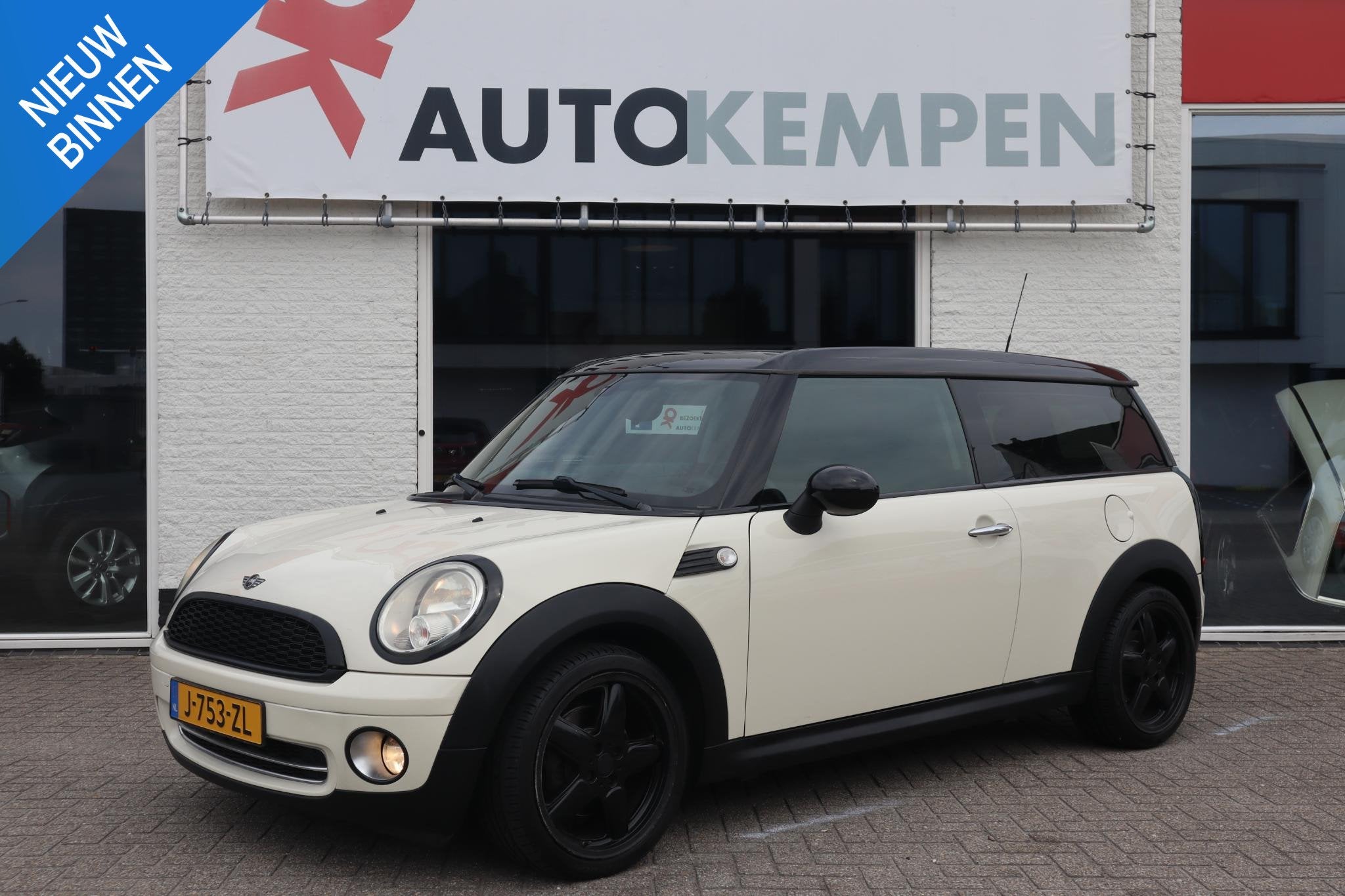 MINI Clubman 1.6 COOPER AUTOMAAT, 1160 kg, Gebruikt, 4 cilinders, 4 stoelen