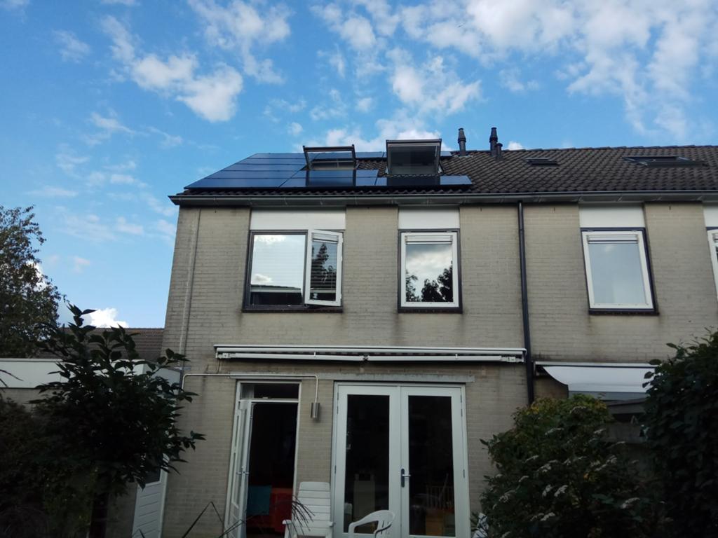 8 zonnepanelen 290Wp met SolarEdge optimizers en omvormer, Ophalen, Gebruikt, Compleet systeem, 200 wattpiek of meer