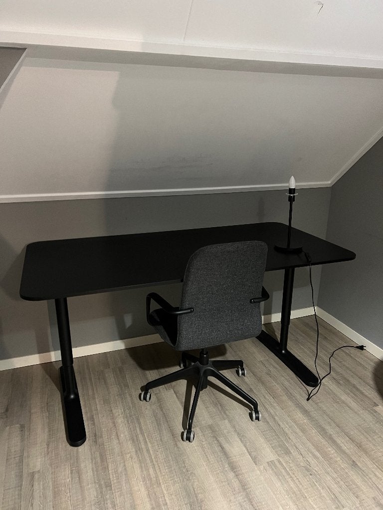 IKEA bureau Bekant 160x80cm zwart, Huis en Inrichting, Ophalen, 160 cm, In hoogte verstelbaar, Zo goed als nieuw