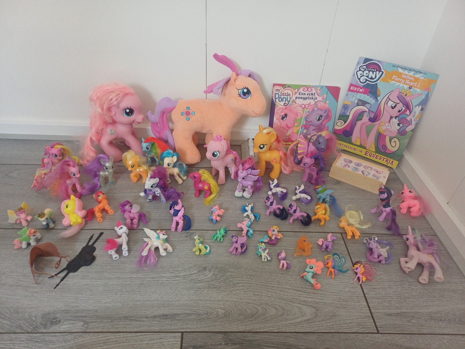 My Little Pony: knuffels, boekjes en figuren, Kinderen en Baby's, Speelgoed | My Little Pony, Ophalen of Verzenden, Gebruikt
