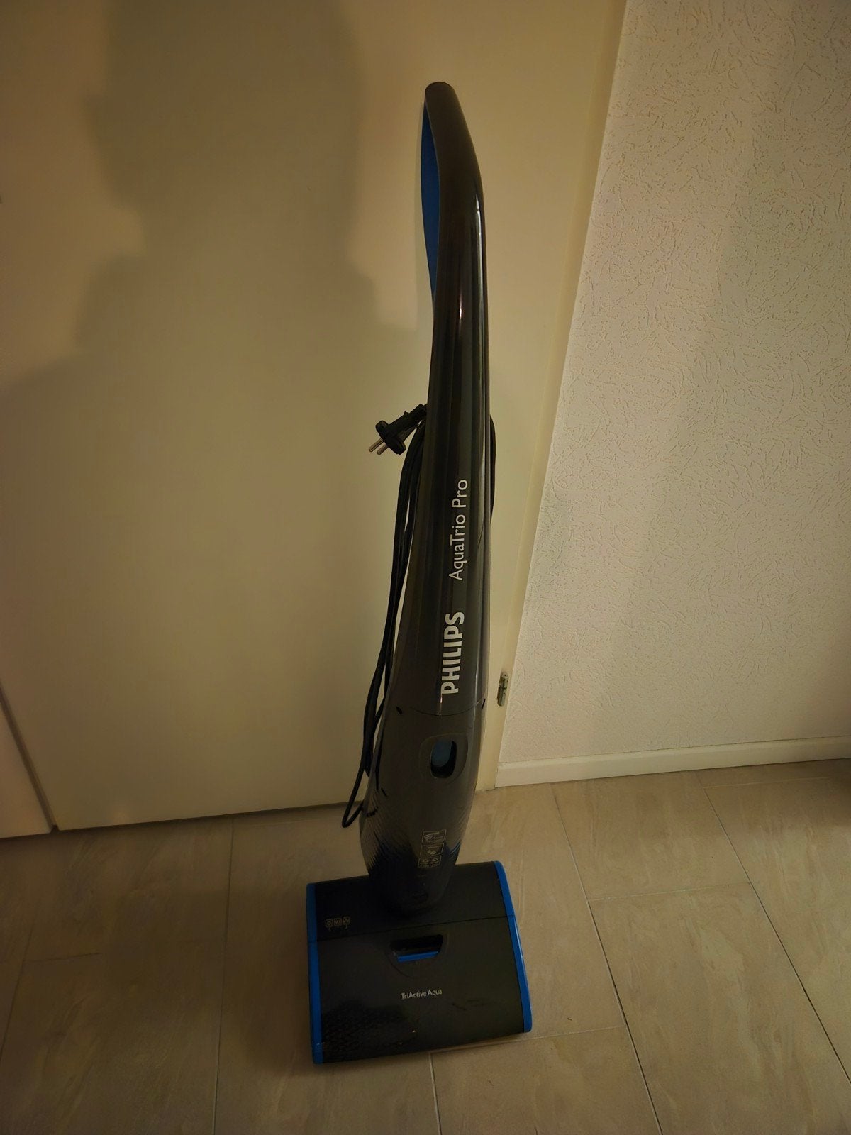 philips aquatrio pro nat en droog stofzuiger, Ophalen, Zo goed als nieuw