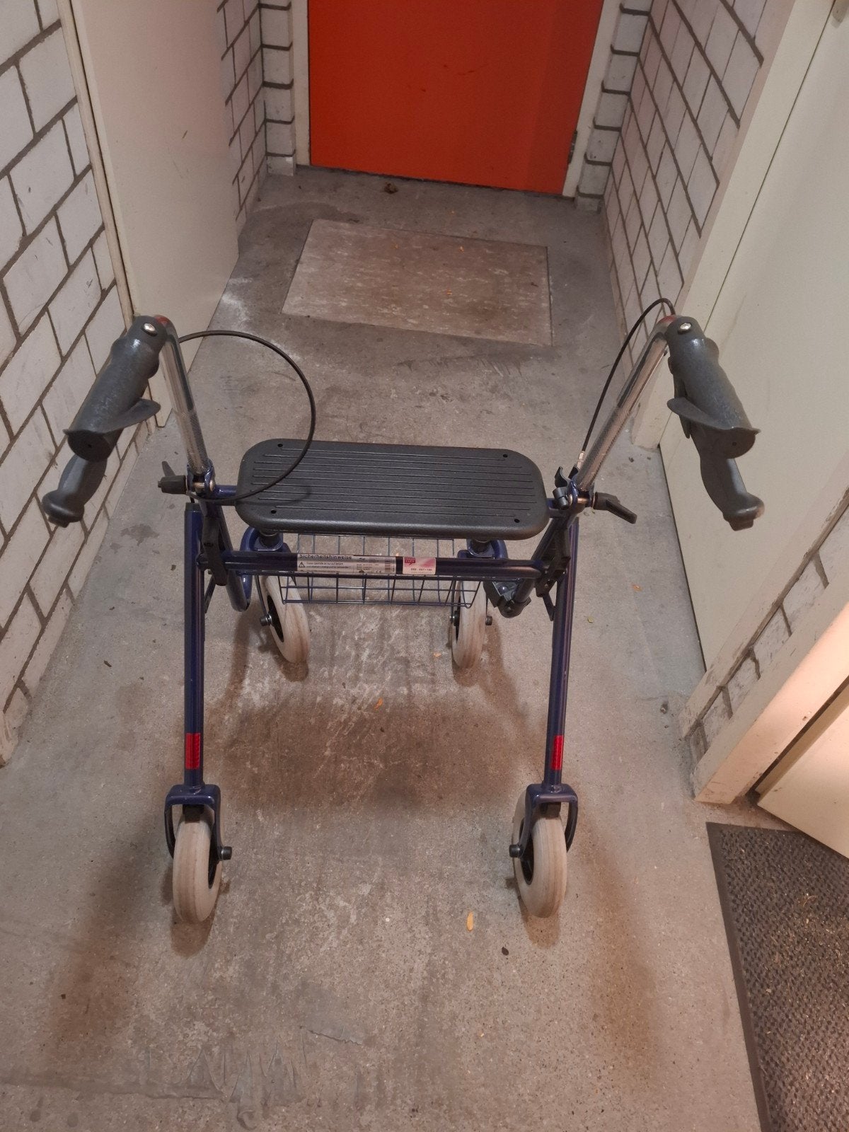 Rollator, Ophalen, Opvouwbaar, Zo goed als nieuw