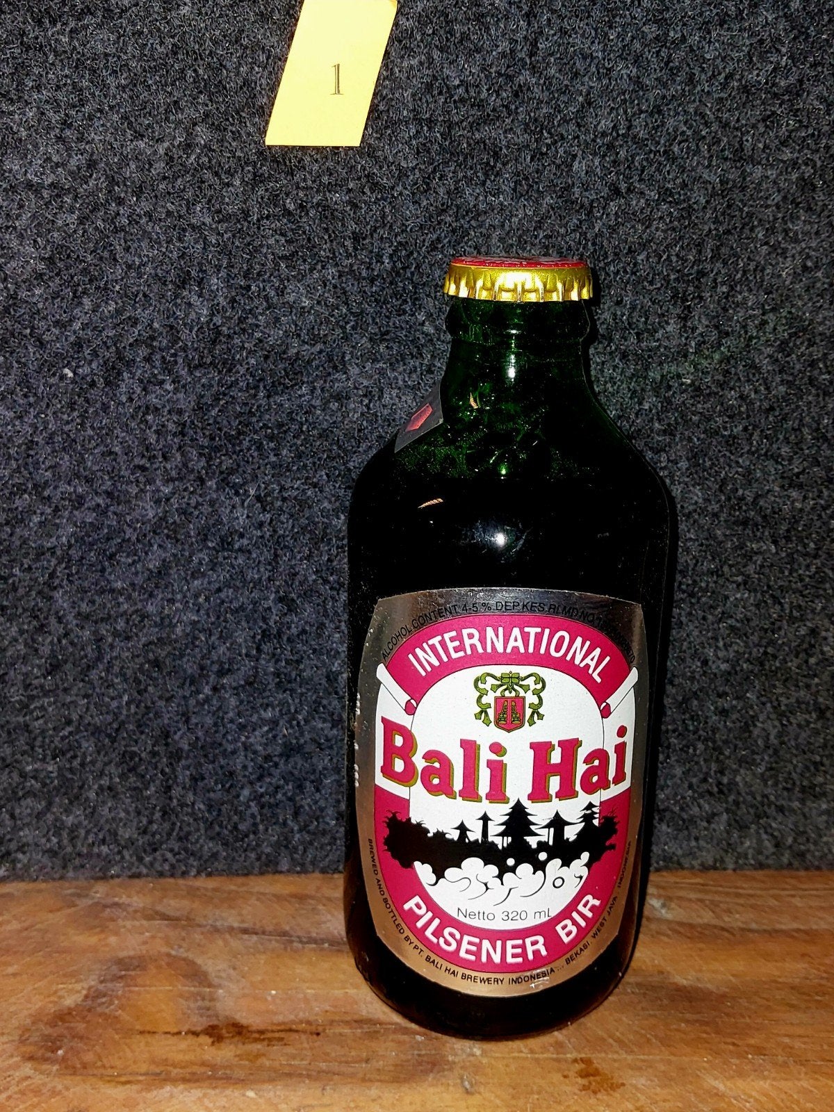 Bierpul Bali Hai Beer met bijbehorende fles, Ophalen of Verzenden