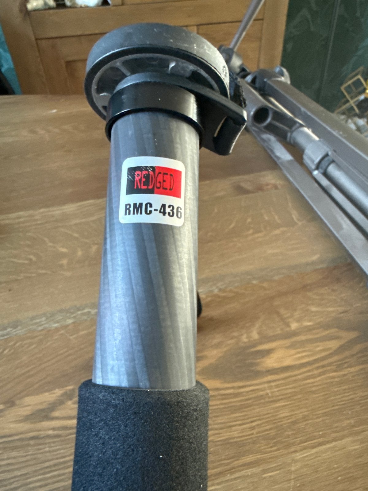 Redged RMC-436 Eenpootstatief met draagtas, Overige merken, Eenpoot, Ophalen of Verzenden, Zo goed als nieuw