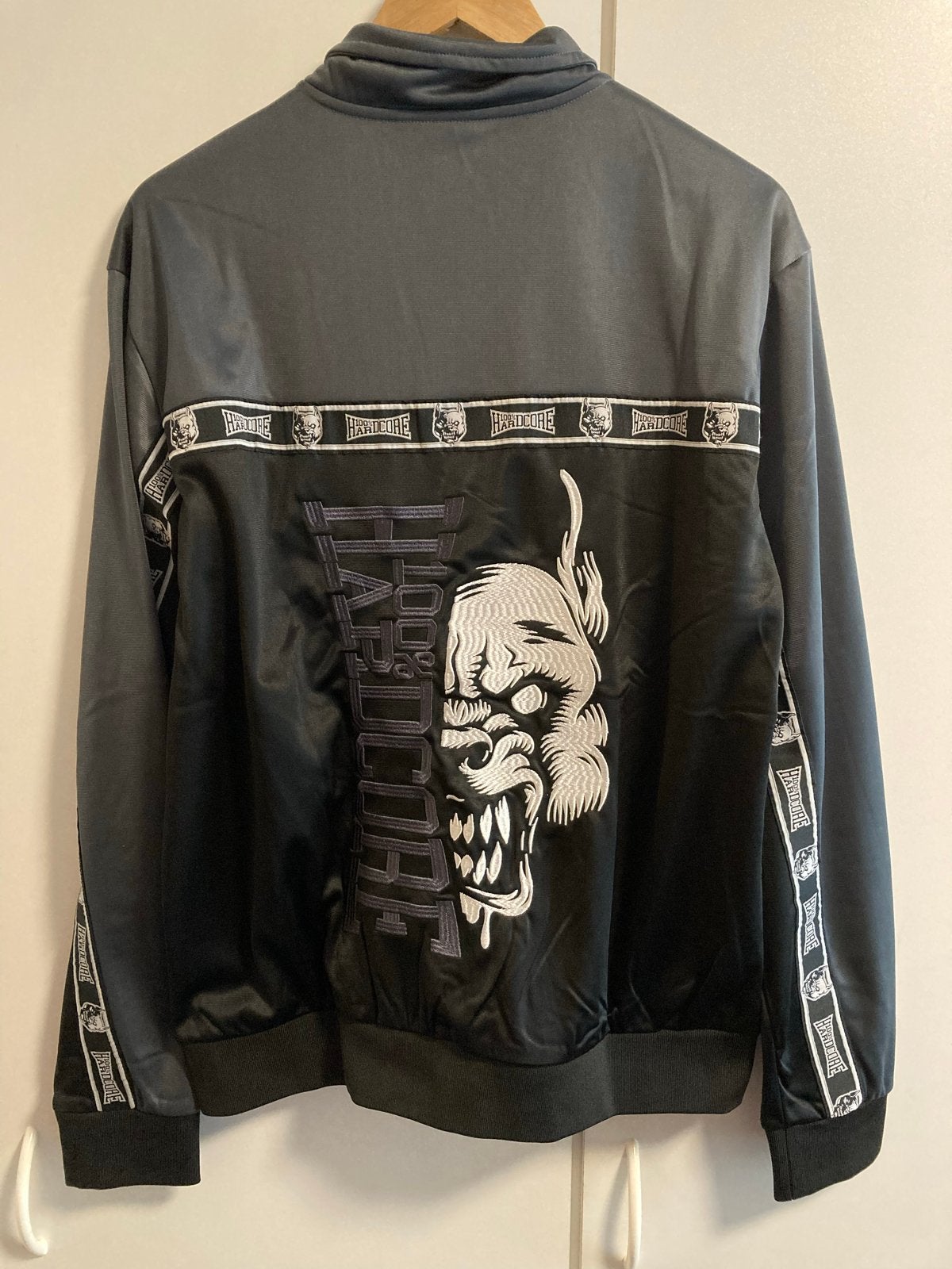 Hardcore jasje maat L zwart grijs, Verzenden, Nieuw, Maat 52/54 (L), Zwart
