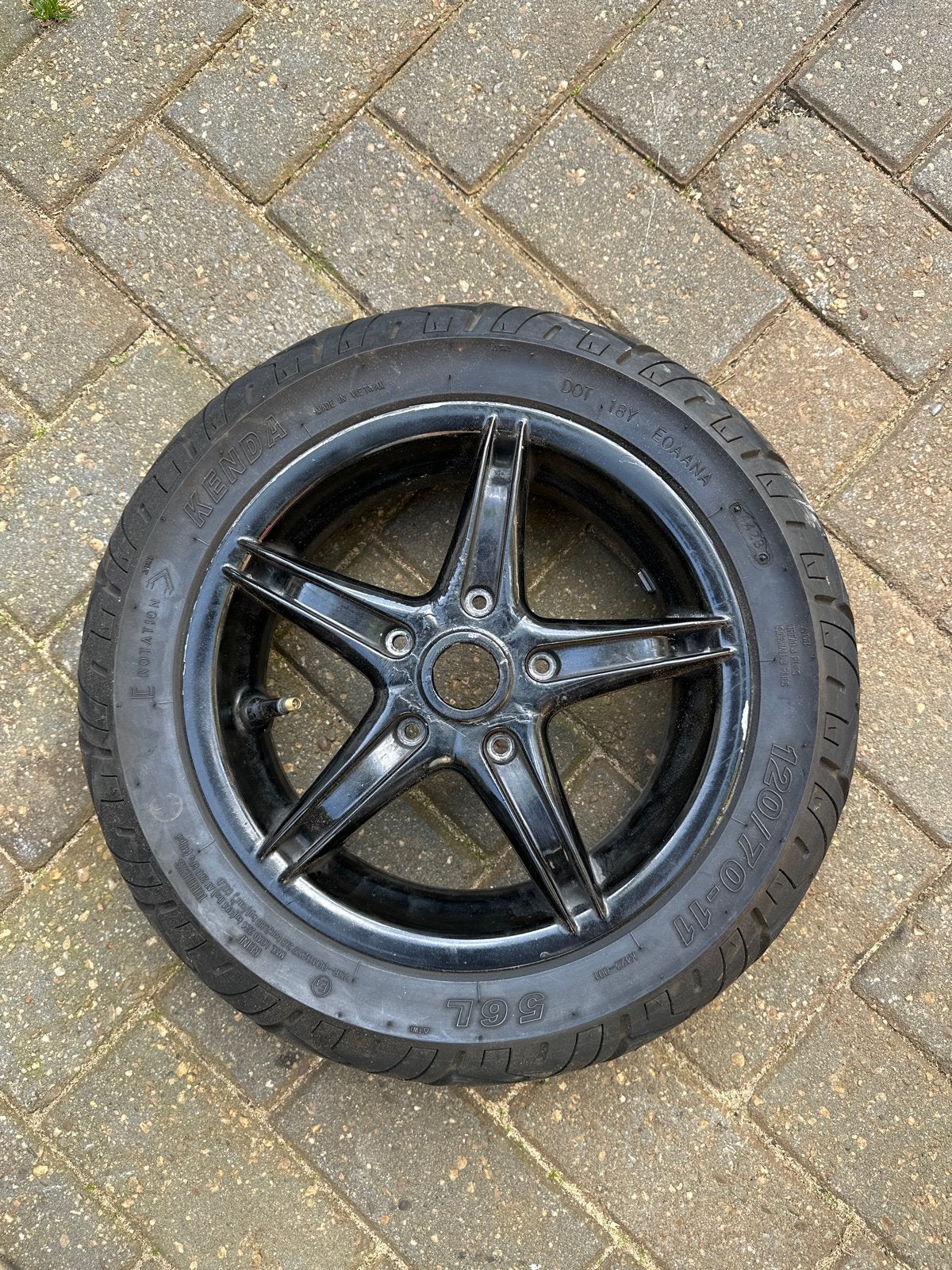 Hexagon LX Velg met nieuwe band voor sp vork, Ophalen, Gebruikt, Overige typen, Piaggio