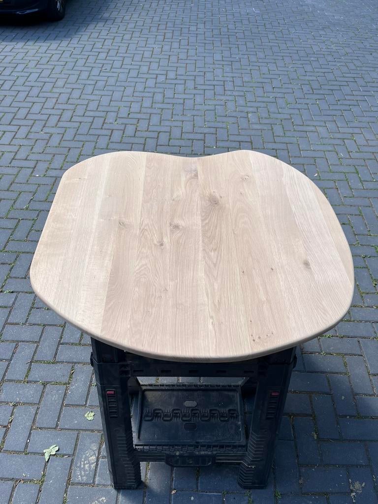 Organische salontafel 100x90x3 bol rustiek eiken, Ophalen, Eikenhout, Nieuw, 50 tot 100 cm