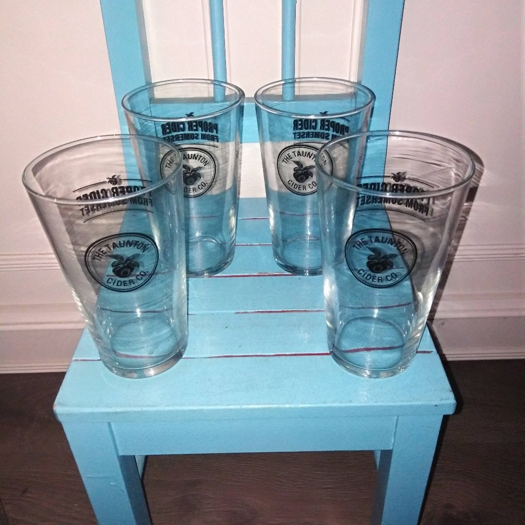Taunton Cider co. pint glazen 4 stuks, Ophalen, Glas of Glazen, Overige stijlen, Glas