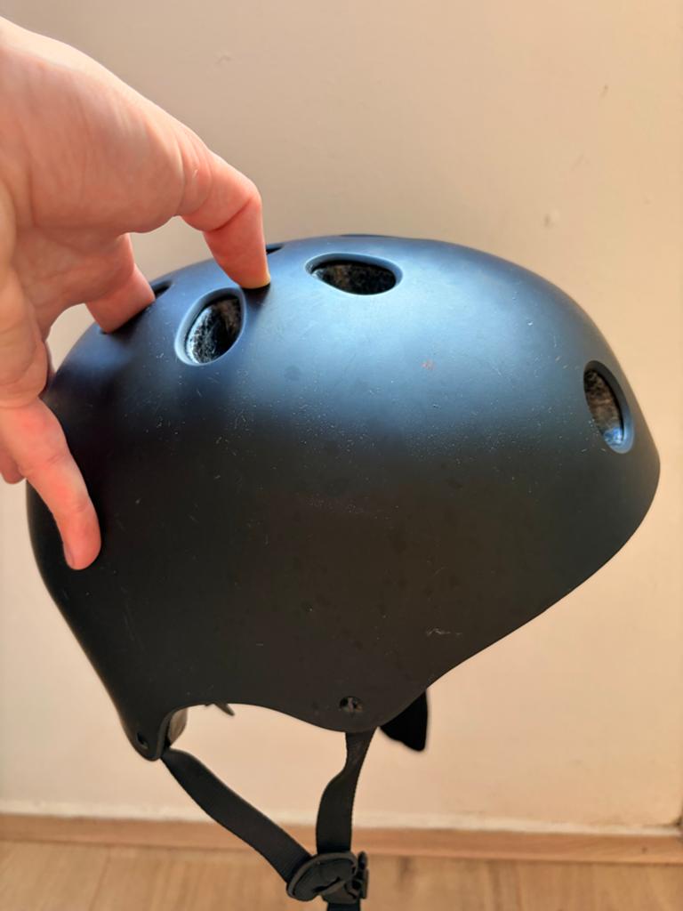 Zwarte Skatehelm / Fietshelm, Ophalen, Gebruikt, Overige maten, Heer of Dame