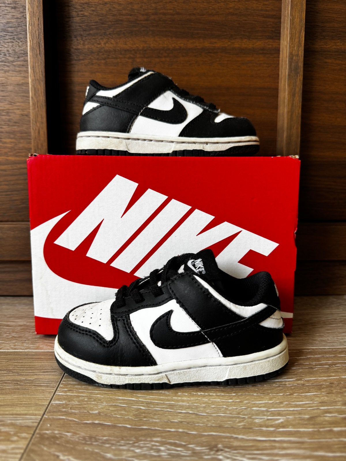Nike Dunk Low - zwart wit - Maat 23,5, Ophalen of Verzenden, Zo goed als nieuw, Nike, Jongen of Meisje