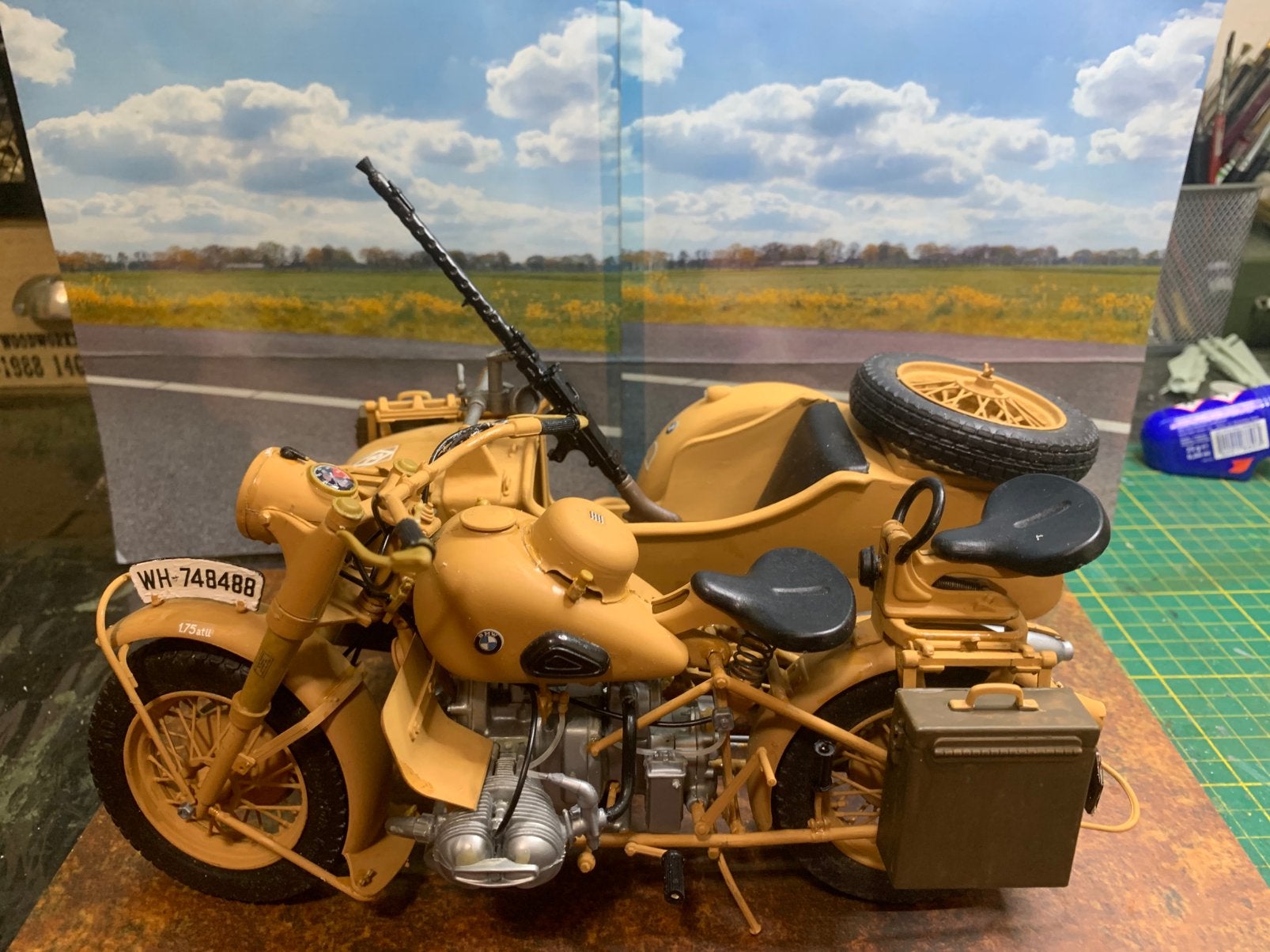 BMW R/75 with Sidecar schaal 1:9 gebouwd, Overige merken, Gebruikt, Tank, Groter dan 1:32