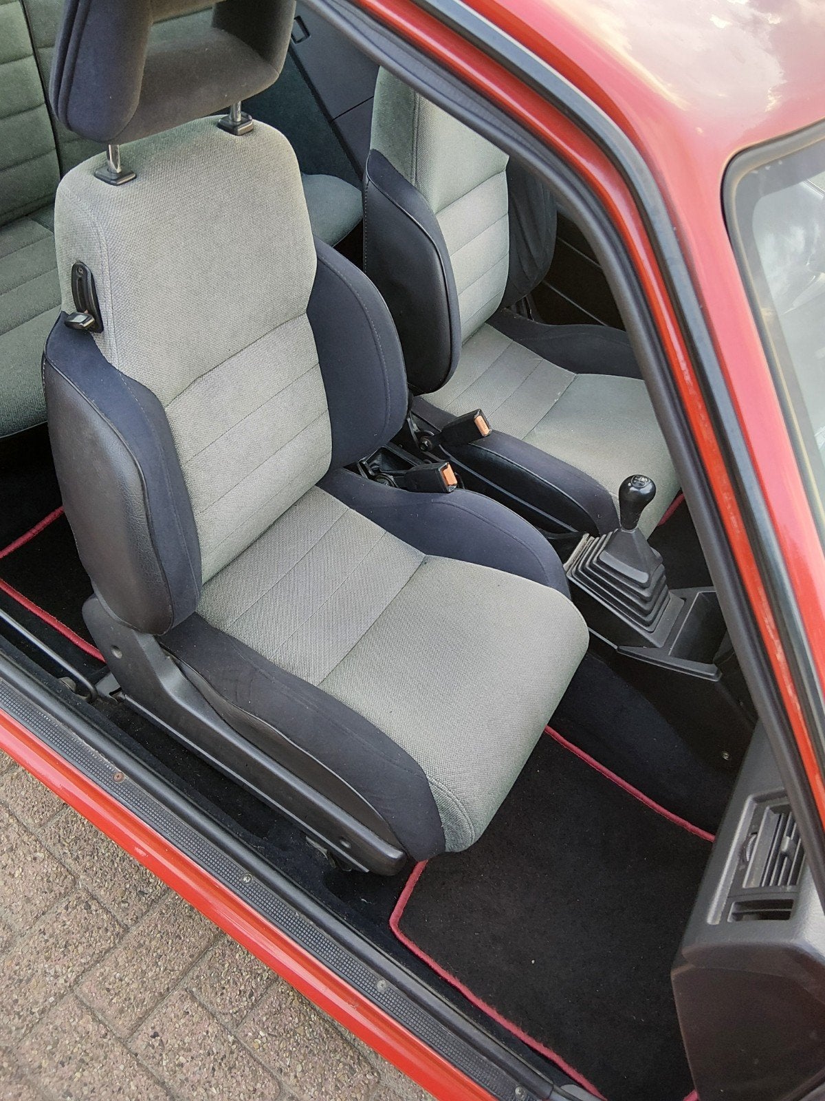 Nissan Sunny 1.6 I Coupe K6 1989 Rood, foto 11