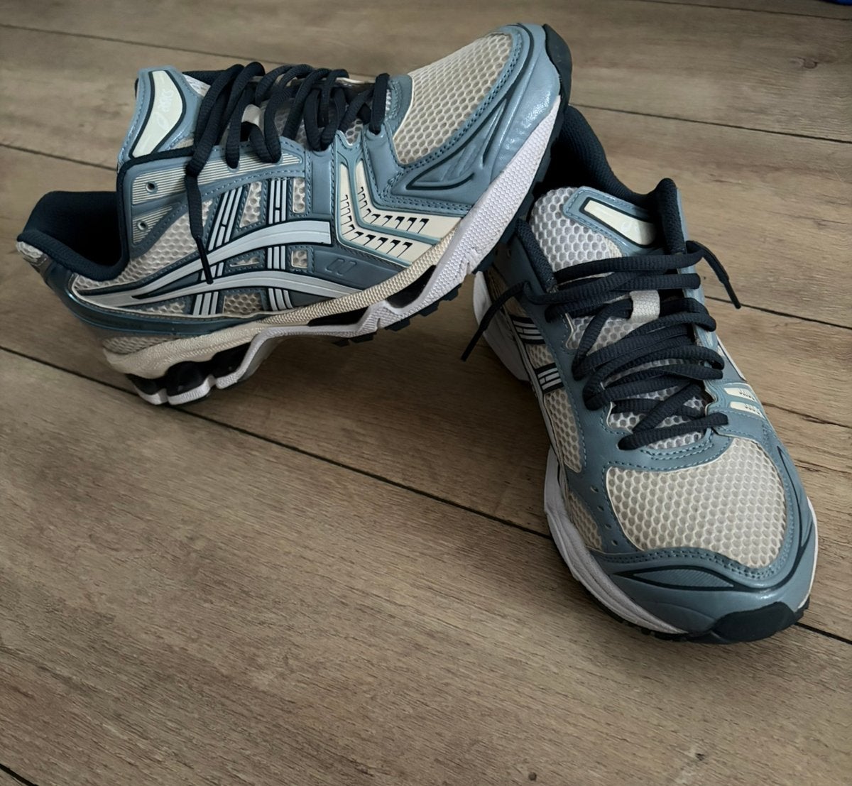 Asics Gel Kayano 14 maat 42,5, Verzenden, Blauw, Sneakers of Gympen, Zo goed als nieuw